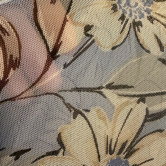 Cocomo Women's size L lined mesh floral blouse Blue work casual 3/4 tab sleeve - Picture 10 of 15